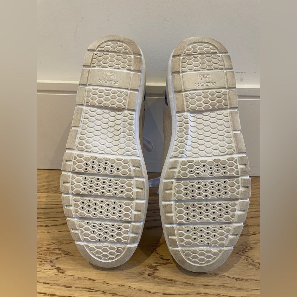 Geox Respira Women’s Suede Sneakers Size 9 - Picture 7 of 8